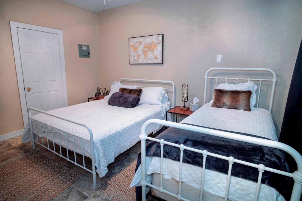 Cozy Downtown Guest House 2Br/1Ba Sleeps 8 San Antonio Ngoại thất bức ảnh
